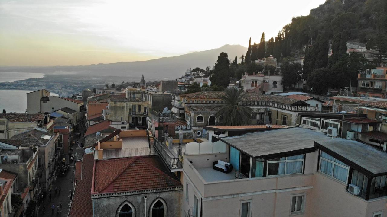 Le Chevalier 2* Taormina